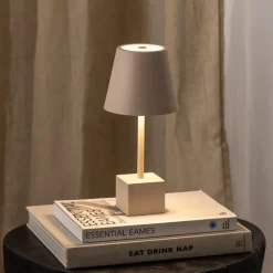 Lindby LED oplaadbare tafellamp Janea CUBE, beige, metaal