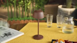 Lindby LED tafellamp Arietty, bruin, dimbaar, IP65