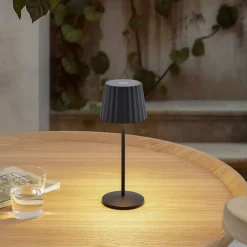 Lindby LED tafellamp op accu Esali, zwart, metaal, IP65