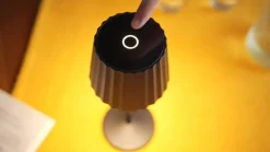 Lindby LED tafellamp op accu Esali, zwart, metaal, IP65