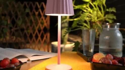Lindby LED tafellamp op accu Esali, roze, metaal, IP54