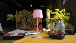 Lindby LED tafellamp op accu Esali, roze, metaal, IP54