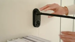 Lindby LED tafellamp Valtaria, zwart, CCT, dimbaar