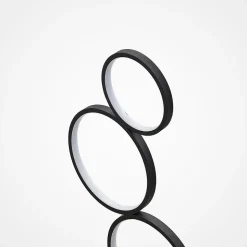 Lindby LED vloerlamp Jacek, zwart, metaal, 110 cm, ringen