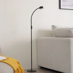 Lindby LED vloerlamp Maori, 140 cm, zwart, CCT, dimbaar