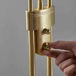 Lindby LED vloerlamp Yveta, messing, metaal, dimbaar, 183cm