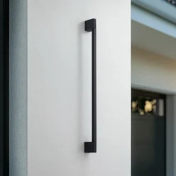 Lindby LED wandlamp Neano, 90cm, zwart, metaal, IP54