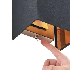 Lindby Lukani wandlamp, hoekig