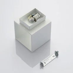 Lindby Mirza aluminium-wandlamp, hoekig, wit