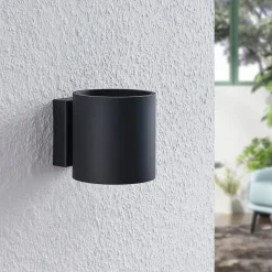 Lindby Mirza aluminium-wandlamp, rond, zwart