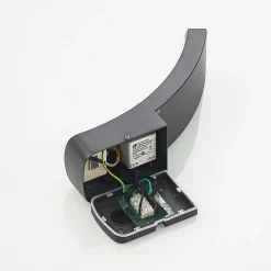 Lindby Moshe LED buiten wandlamp met sensor