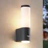 Lindby Okari buitenwandlamp met sensor, recht