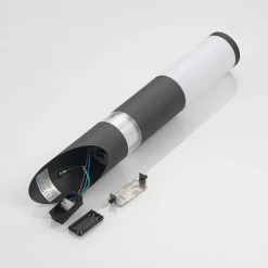 Lindby Okari buitenwandlamp met sensor fakkel