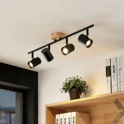 Lindby plafondlamp Xiomara, 4-lamps, 68 cm lang, hout