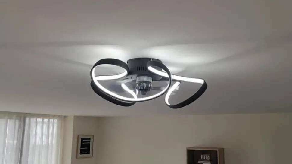 Lindby plafondventilator Lomata, zwart, stil, Ø 23 cm