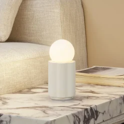 Lindby tafellamp Nielson, beige, kap hoogte 8,5 cm, gips