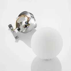 Lindby Tavino plafondlamp, bolvormige kap, chroom