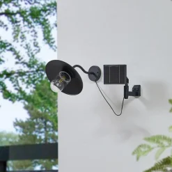 Lindby Virane LED wandlamp op zonne-energie, zwart, aluminium