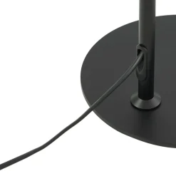 Lindby vloerlamp Adrik, zwart, metaal