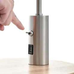 Lindby vloerlamp Zinia, nikkelkleurig, plank, USB-aansluiting