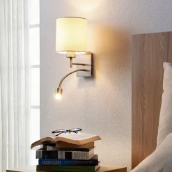 Lindby wandlamp Camilo, nikkelkleurig, LED leeslampje, 28 cm