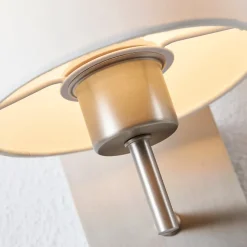 Lindby wandlamp Camilo, nikkelkleurig, LED leeslampje, 28 cm