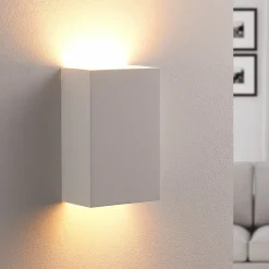 Lindby wandlamp Colja, hoekig, hoogte 16 cm, gips, wit