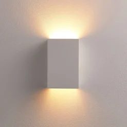 Lindby wandlamp Colja, hoekig, hoogte 16 cm, gips, wit