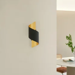 Lindby wandlamp Desirio, zwart/goud, 24cm, metaal