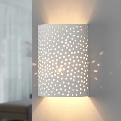 Lindby wandlamp Jiru, hoogte 23 cm, wit, halfrond, gips