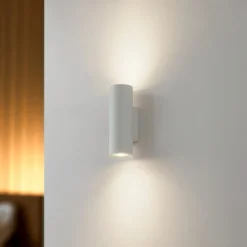 Lindby wandlamp Joffrey, 18 cm, wit, omhoog/omlaag, GU10