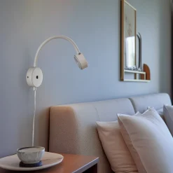 Lindby wandlamp Jyla, wit, 2.700 K, GX53, flexibele arm