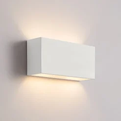 Lindby wandlamp Mavora, hoekig, 25 cm, wit, gips, G9