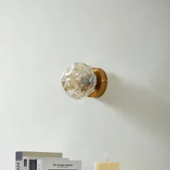 Lindby wandlamp Piatra, barnsteen/messing, glas, Ø 16 cm, G9