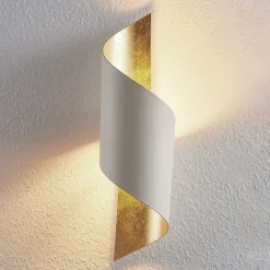 Lindby wandlamp Vanni, wit/goud, metaal, hoogte 52cm