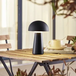 Lindby Zyre LED oplaadbare tafellamp, zwart, IP44, touchdimmer