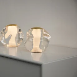 LOOM DESIGN LED tafellamp Ice Ball goudkleurig Ø 10,5cm