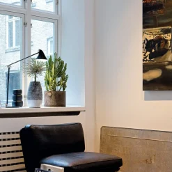 Louis Poulsen NJP tafellamp voet 2.700 K zwart