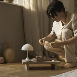 Louis Poulsen Panthella Portable 160 V3, opaalbeige