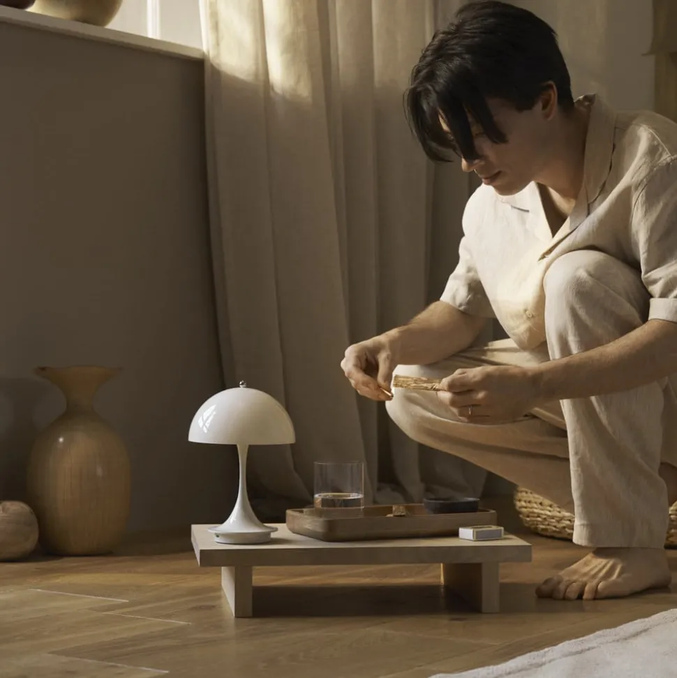 Louis Poulsen Panthella Portable 160 V3, opaalbeige