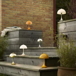 Louis Poulsen Panthella Portable 160 V3, ondoorzichtig geel