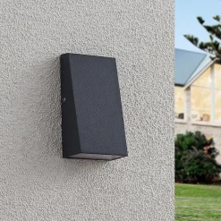 Lucande Adarey LED buiten wandlamp, IP54