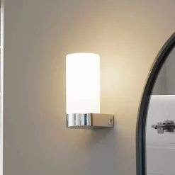 Lucande Basolo badkamer wandlamp, chroom, hoogte 17,2 cm, glas