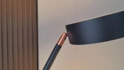 Lucande booglamp Boga, zwart, metaal, dimbaar