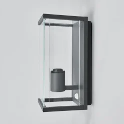 Lucande buitenwandlamp Annalea, 29cm, 1-lamp, IP54, sensor