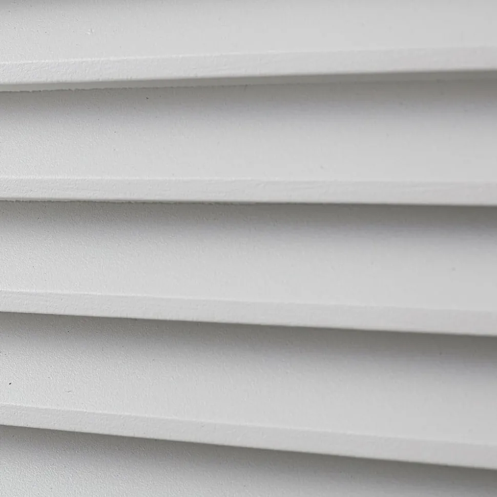 Lucande buitenwandlamp Aurelien, wit, 12cm, strip, IP54