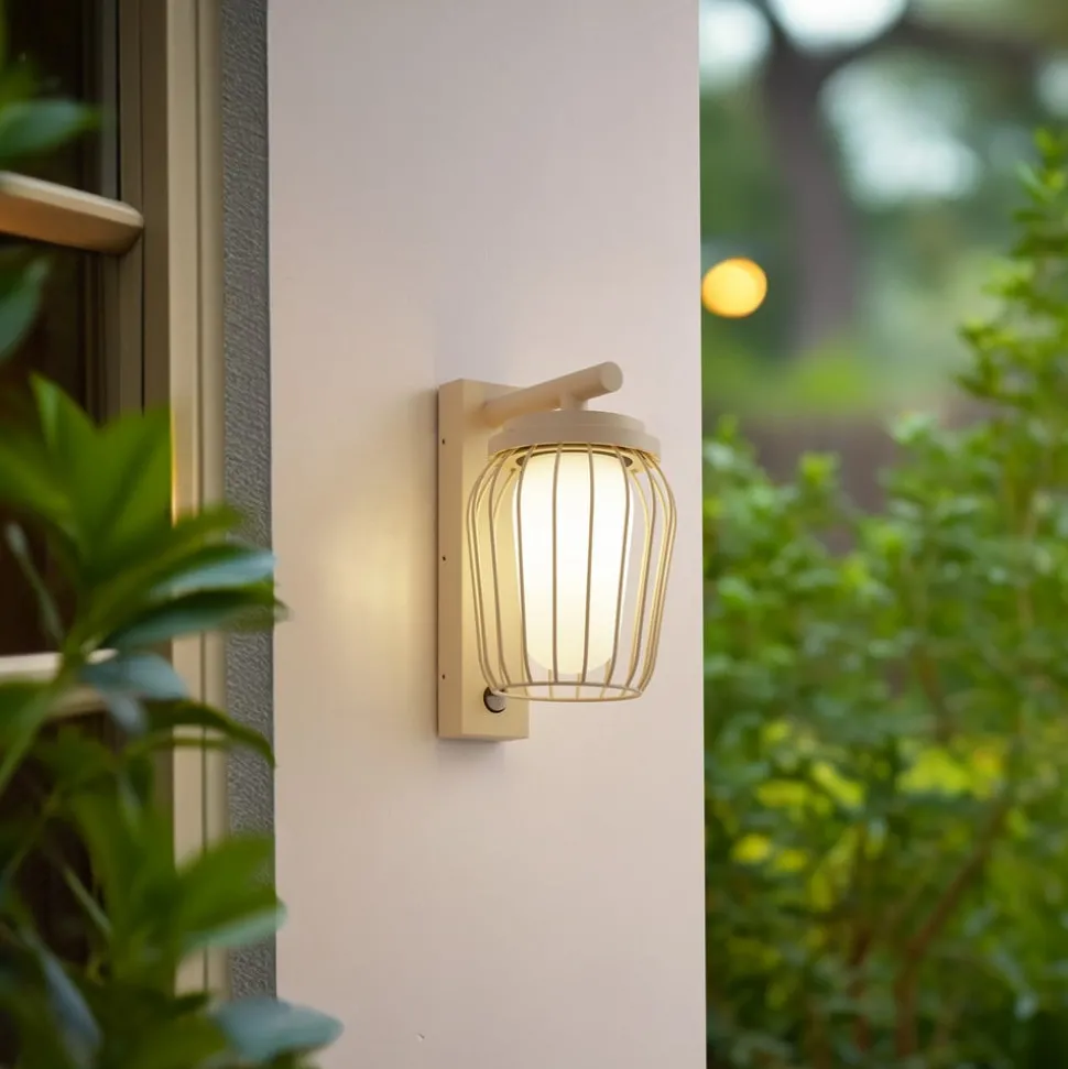 Lucande buitenwandlamp Chandan, 30cm, beige, sensor, IP44