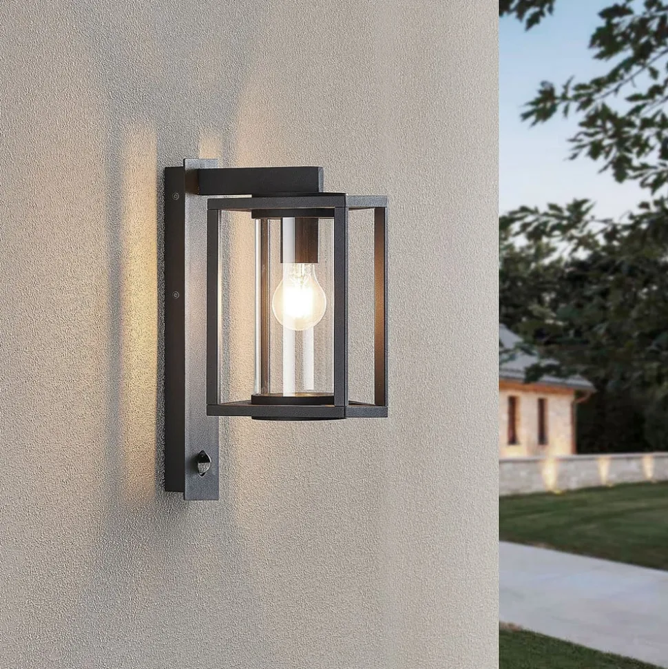 Lucande buitenwandlamp Ferda, sensor, staand antraciet IP44
