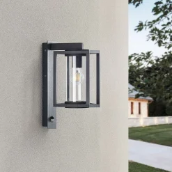 Lucande buitenwandlamp Ferda, sensor, staand antraciet IP44