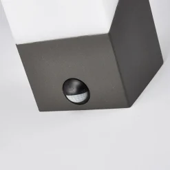 Lucande buitenwandlamp Kiran, sensor, grijs, IP44, E27